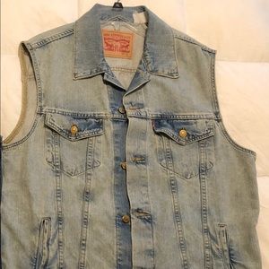 Levi’s vest